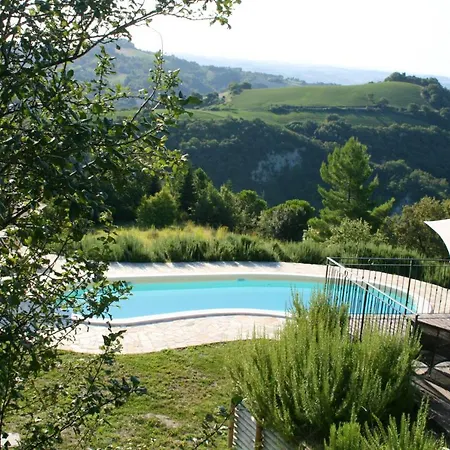 With 4 Bedrooms In With Private Pool And Wifi 27 Km From The Beach Villa *