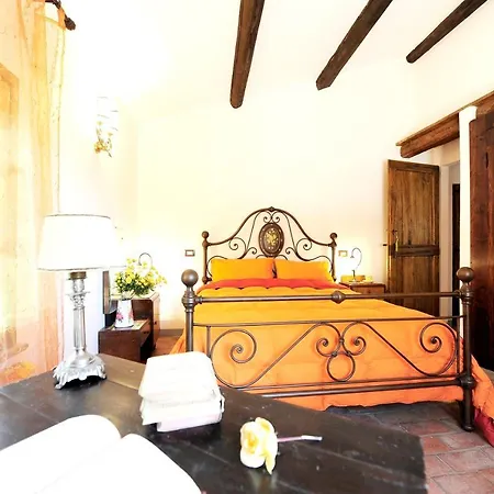 With 4 Bedrooms In With Private Pool And Wifi 27 Km From The Beach * Fontecorniale