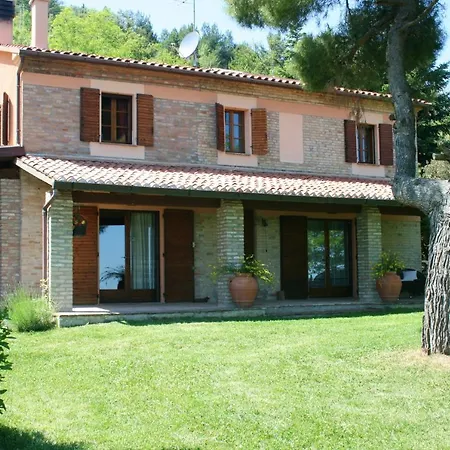 With 4 Bedrooms In With Private Pool And Wifi 27 Km From The Beach Villa *